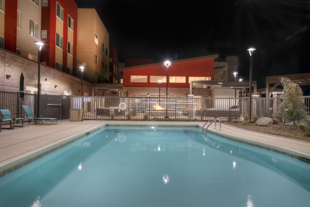 Fairfield Inn And Suites By Marriott Charlotte Airport 52/100