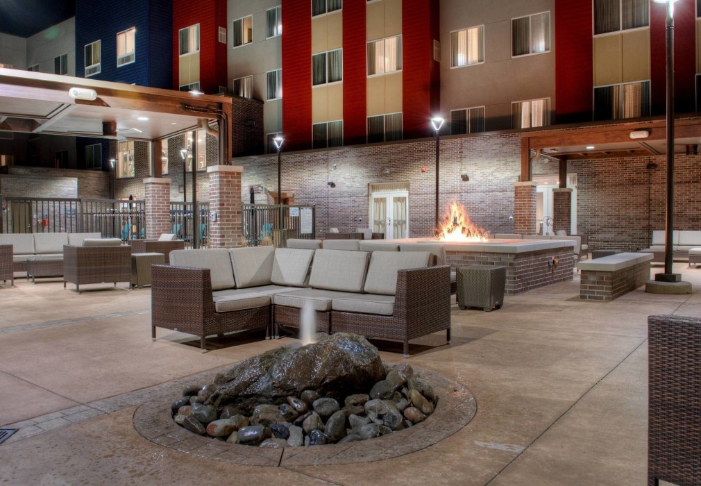 Fairfield Inn And Suites By Marriott Charlotte Airport 36/100
