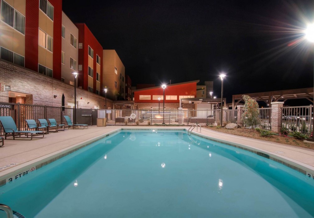 Fairfield Inn And Suites By Marriott Charlotte Airport 63/100