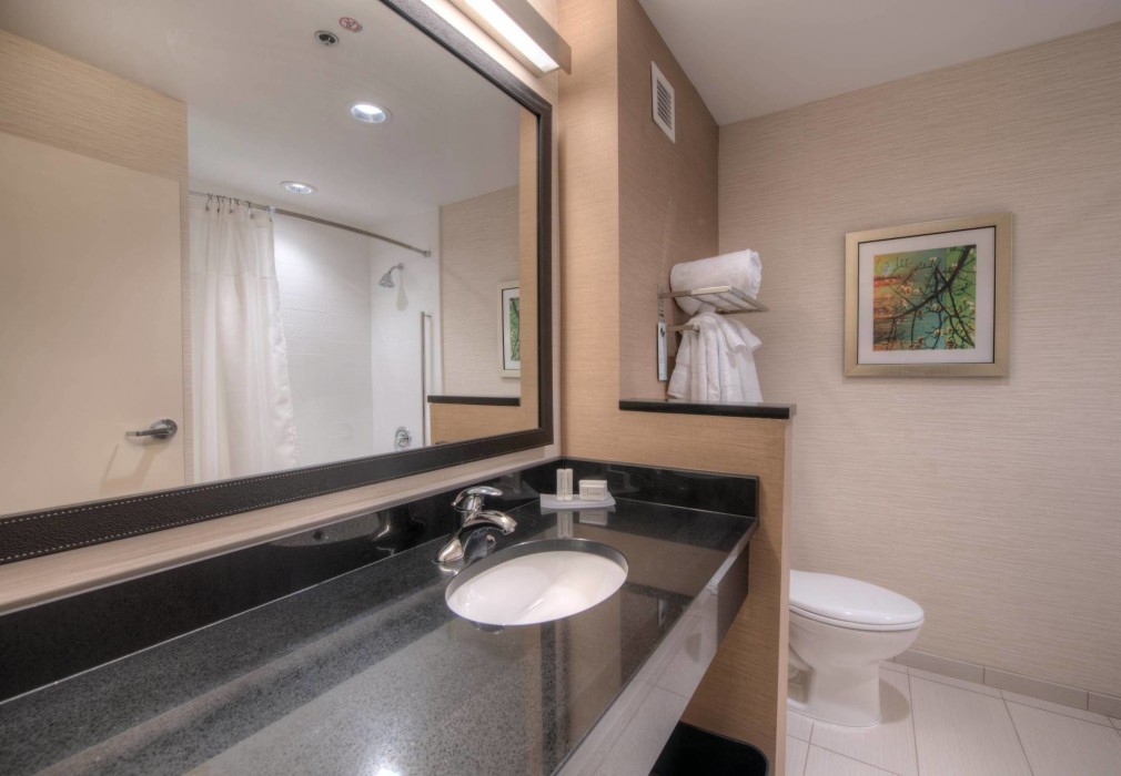 Fairfield Inn And Suites By Marriott Charlotte Airport 25/100