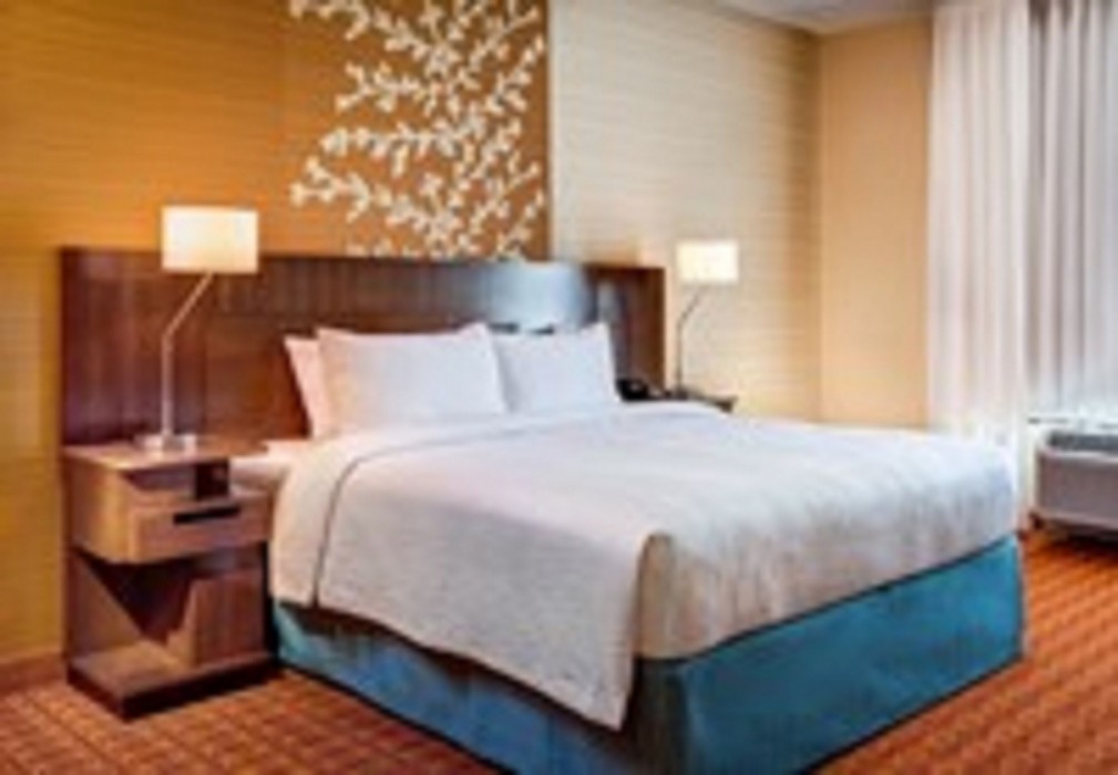Fairfield Inn And Suites By Marriott Charlotte Airport 47/100
