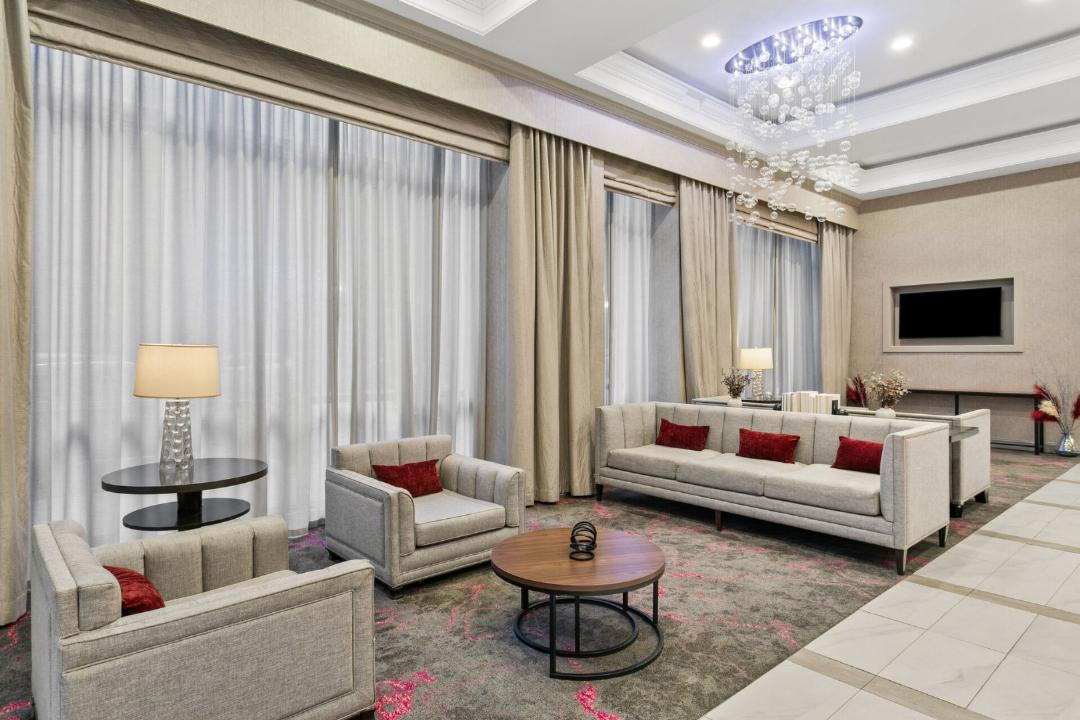 Sonesta Hotel Baltimore Inner Harbor 6/60