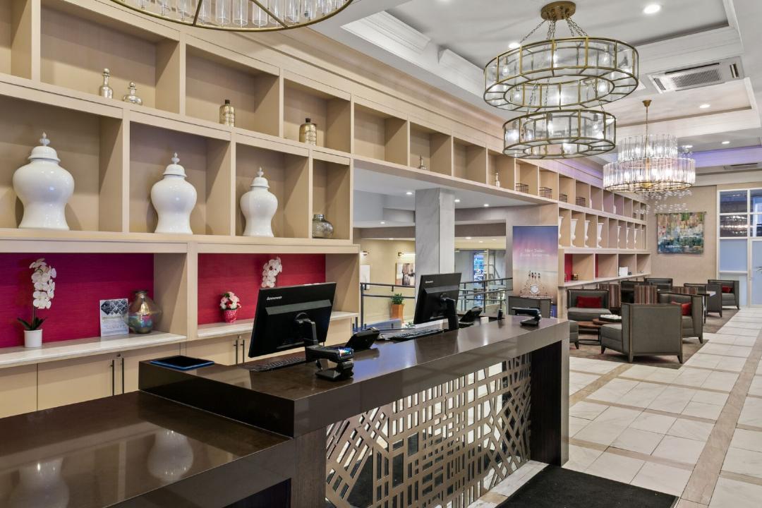 Sonesta Hotel Baltimore Inner Harbor 5/60