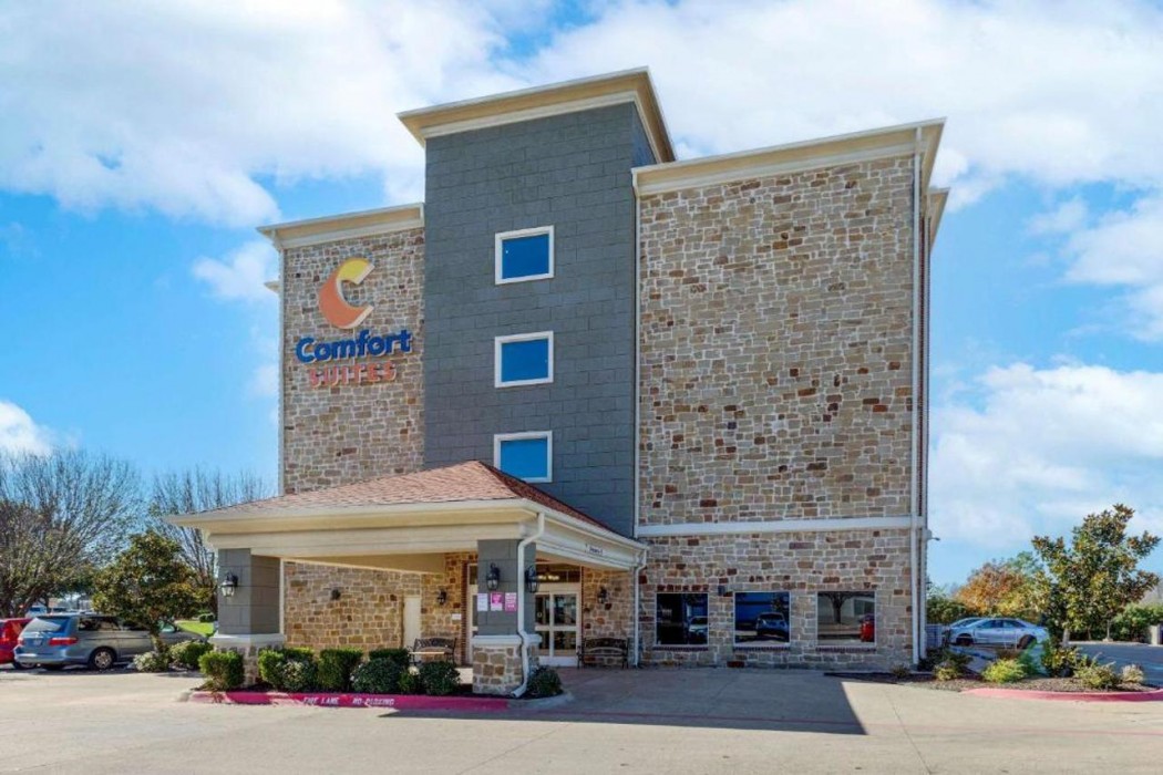 Comfort Suites Benbrook - Fort Worth Southwest 1/23