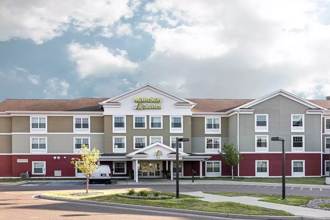 MainStay Suites Minot 1/25
