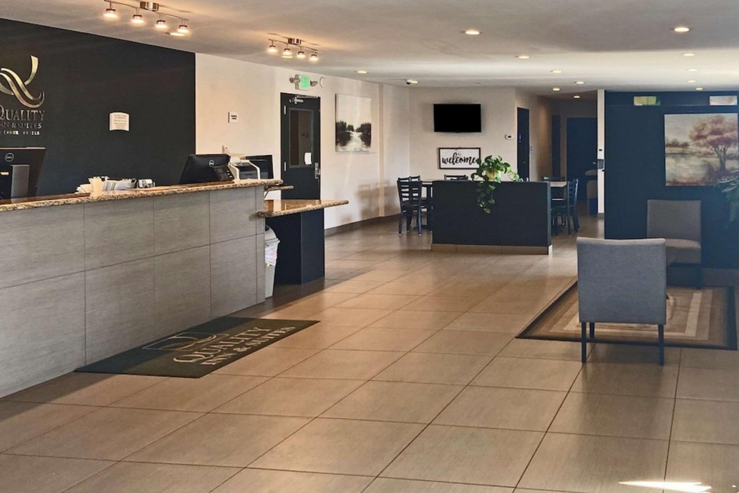 Quality Inn & Suites near Downtown Bakersfield 4/31