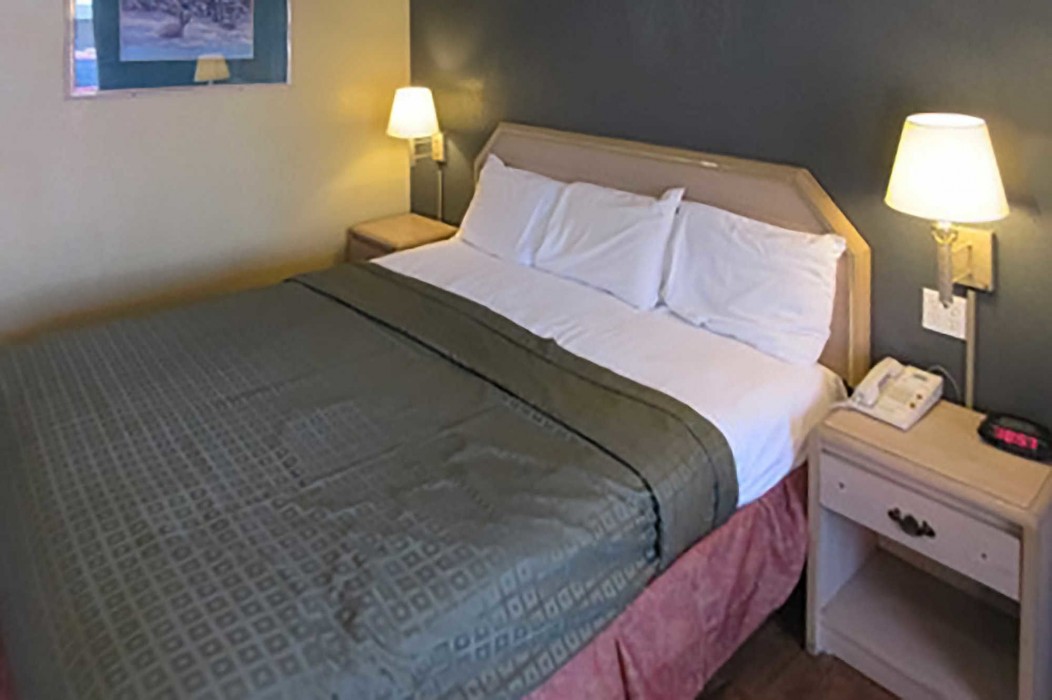 RODEWAY INN MUSKOGEE 18/39