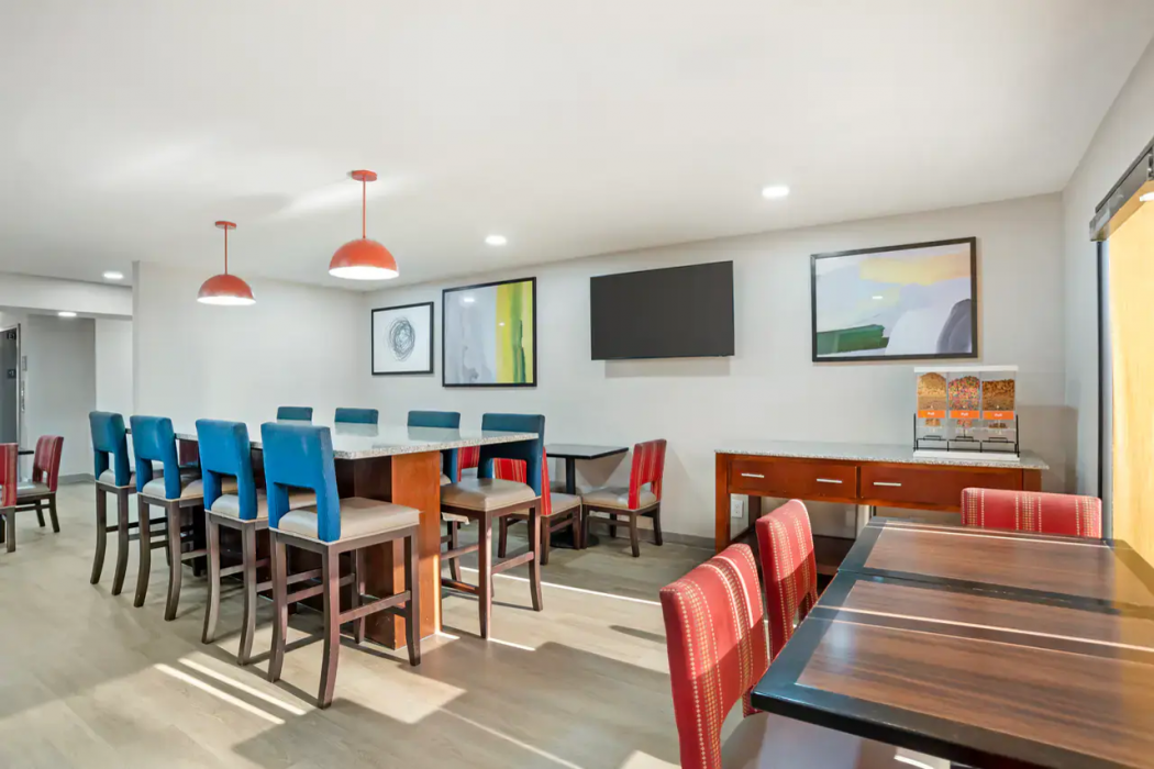 Comfort Inn Livingston AL 21/31