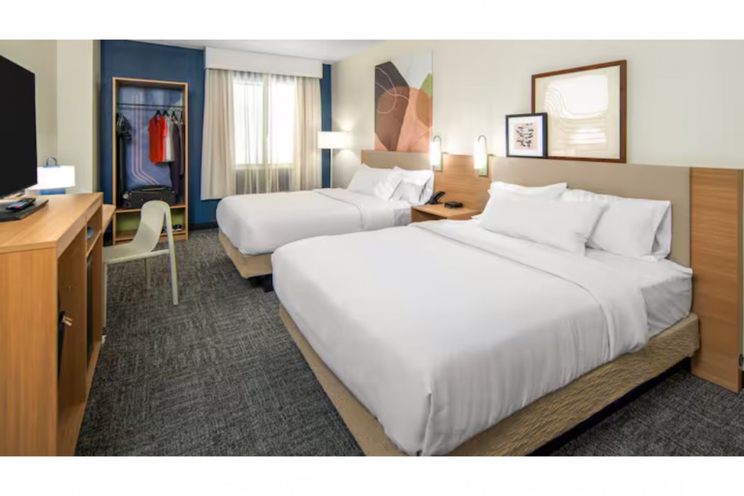 Spark by Hilton Lexington 5/17