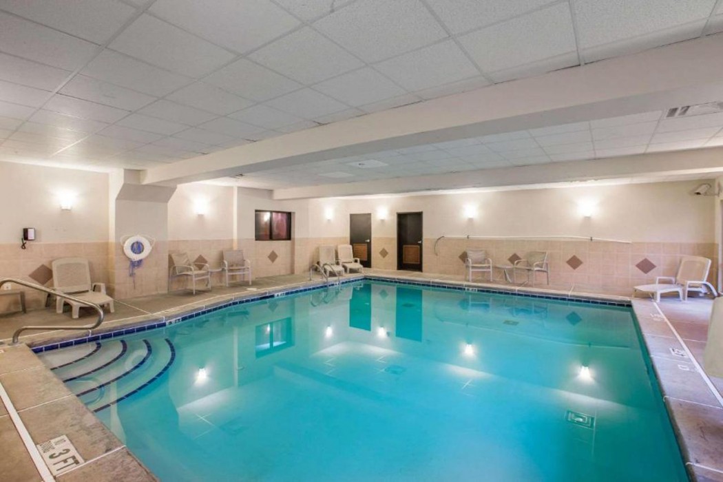 Comfort Suites Locust Grove Atlanta South 11/25