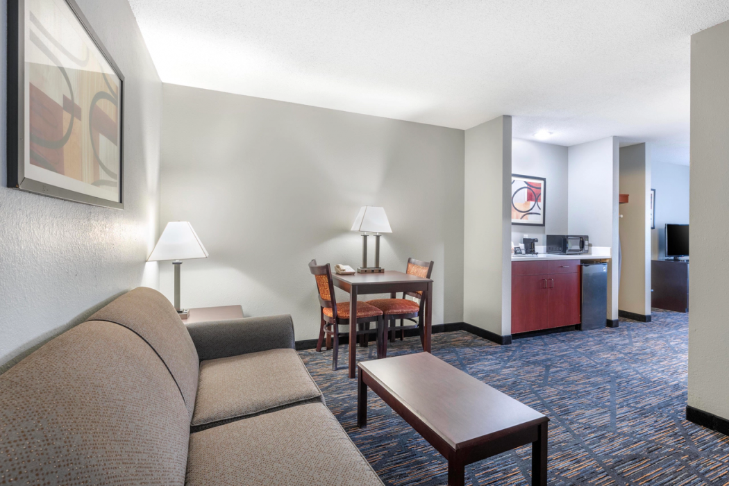 Quality Inn & Suites Lincoln North 15/21