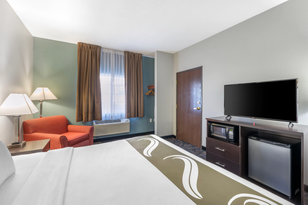 Quality Inn & Suites Lincoln North 8/21