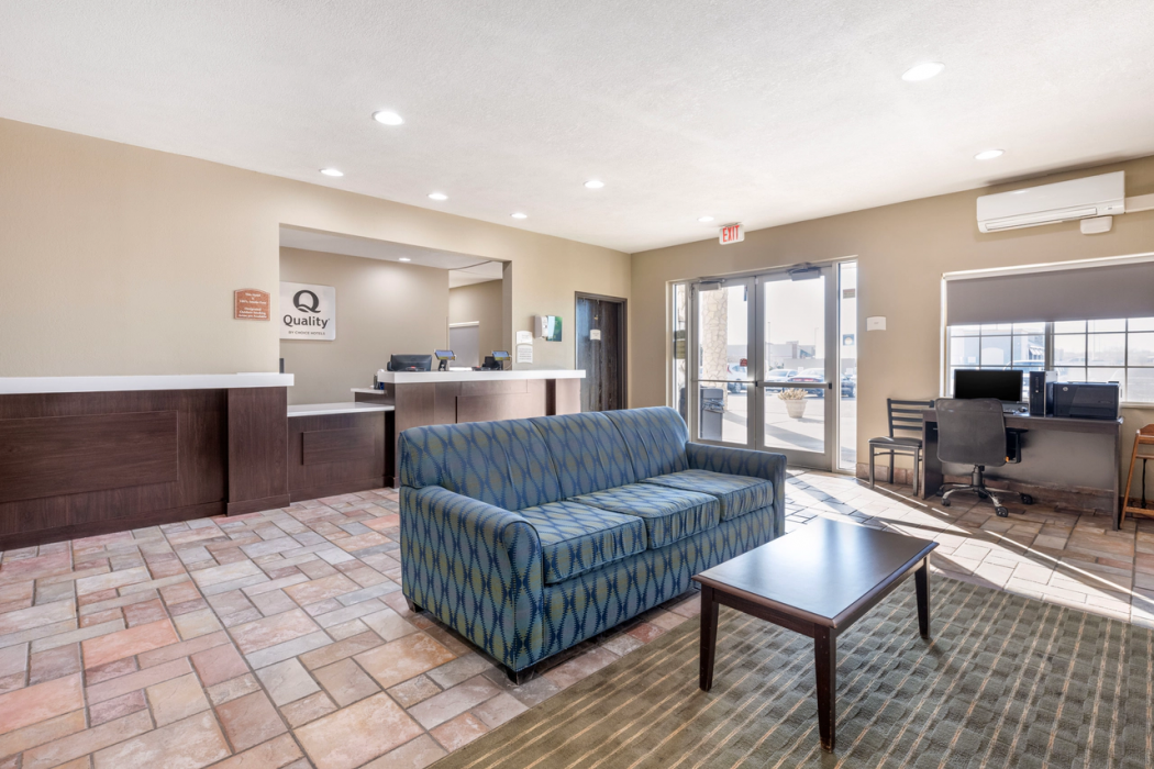 Quality Inn & Suites Lincoln North 4/21