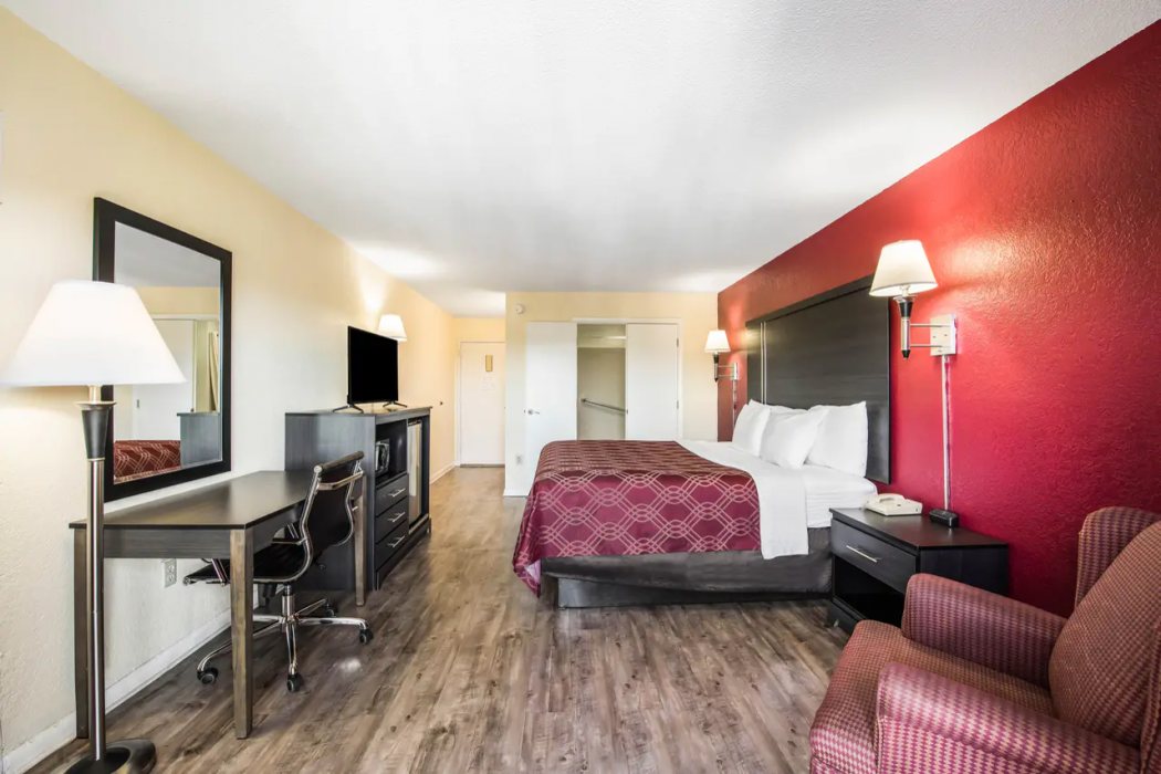 Econo Lodge Waynesville 14/21