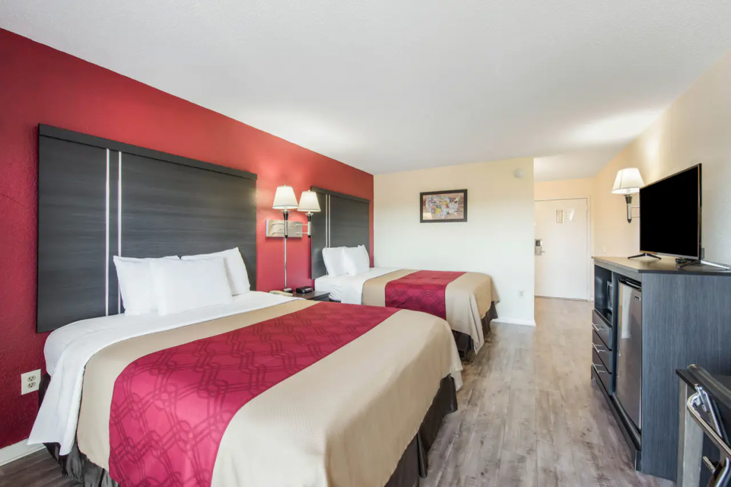 Econo Lodge Waynesville 9/21