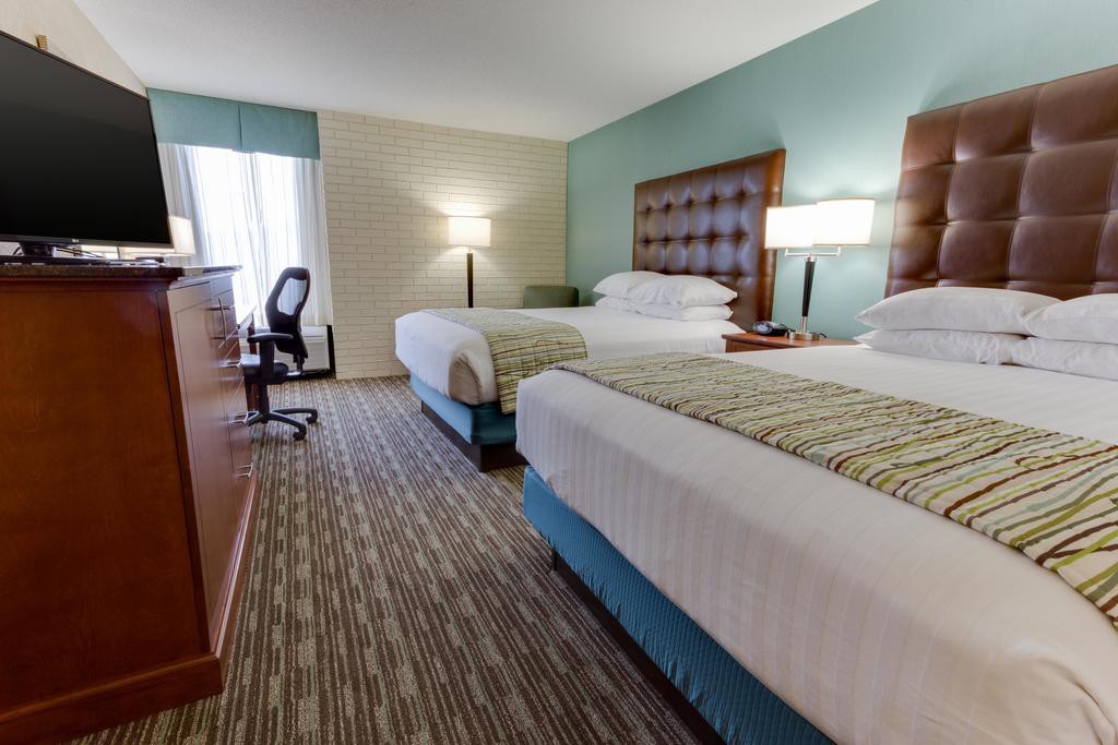 Drury Inn And Suites Birmingham Southeast 4/48