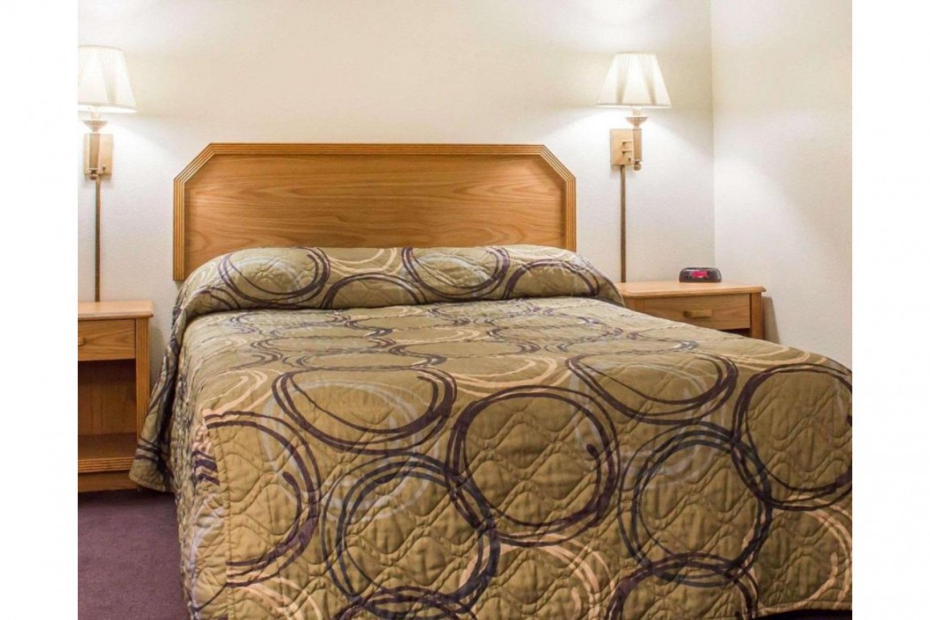 Rodeway Inn Silver Creek Inn 14/24