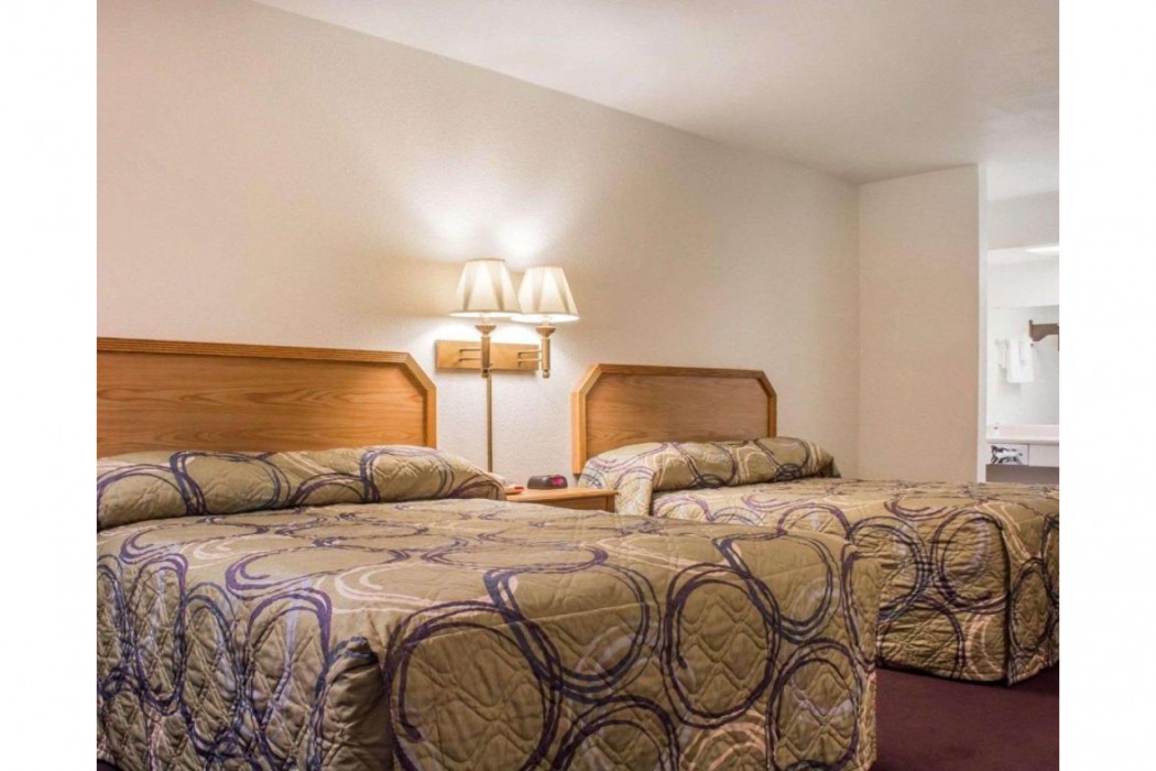 Rodeway Inn Silver Creek Inn 13/24