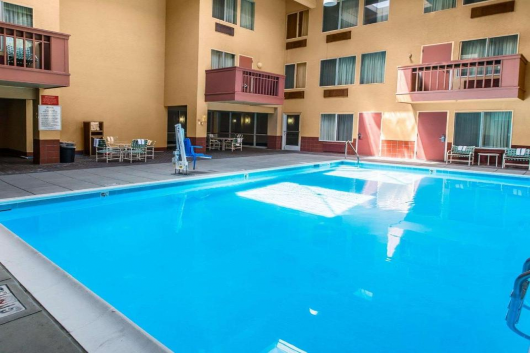Quality Inn and Conference Center Greeley Downtown 20/27