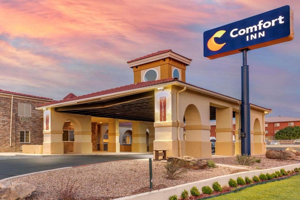 Comfort Inn Santa Rosa on Route 66 1/30