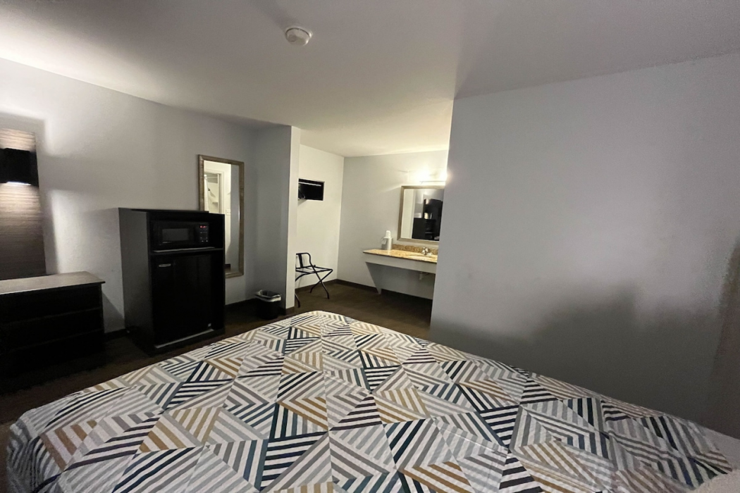 Motel6 Junction, TX - Llano River 12/60