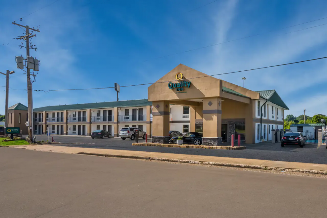 Quality Inn Brownsville TN 1/28