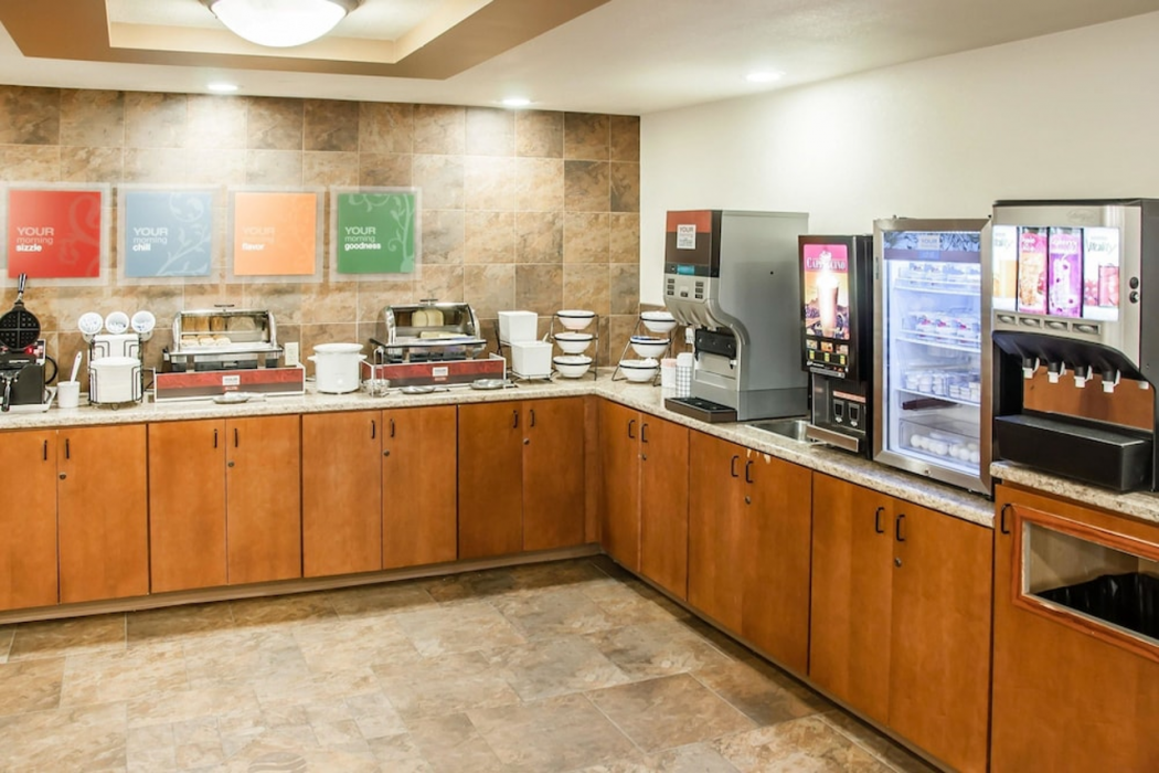 Comfort Inn Dickinson, ND 11/25