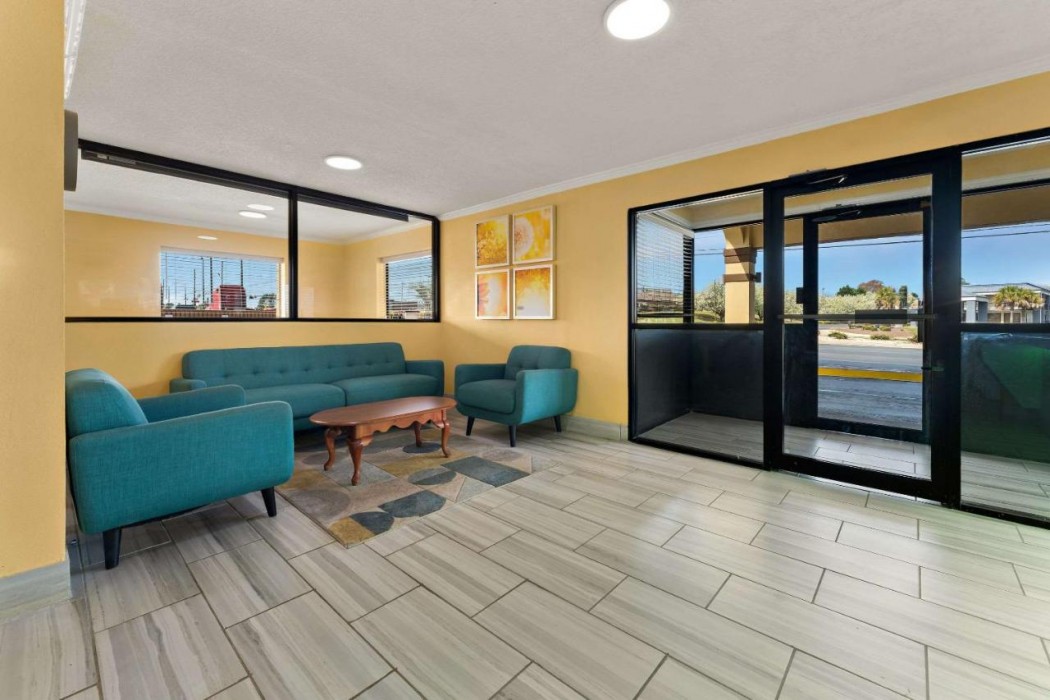 Quality Inn & Suites Dublin 11/25