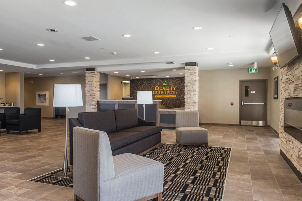 Quality Inn & Suites Kingston, ON 9/45