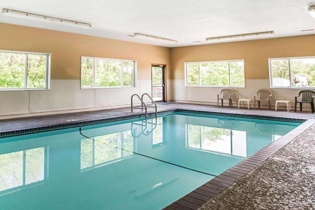 Quality Inn & Suites Davenport near I-80 13/24