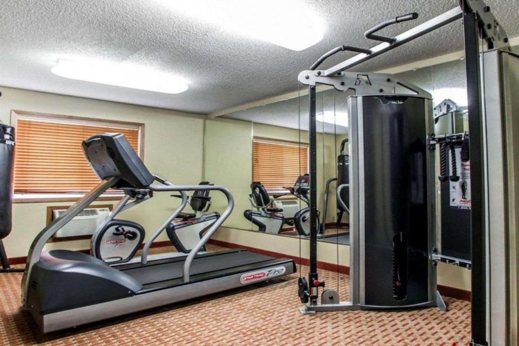 Quality Inn & Suites Davenport near I-80 12/24