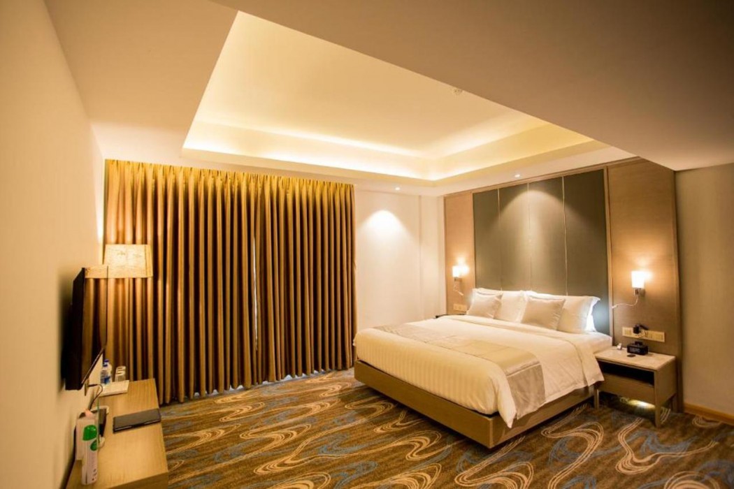 Golden Tulip the Grandmark Dhaka 13/60