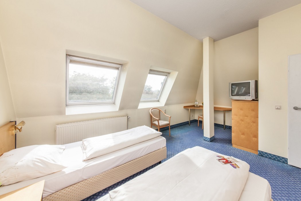 HOTEL VIKTORIA NEUSS 59/68