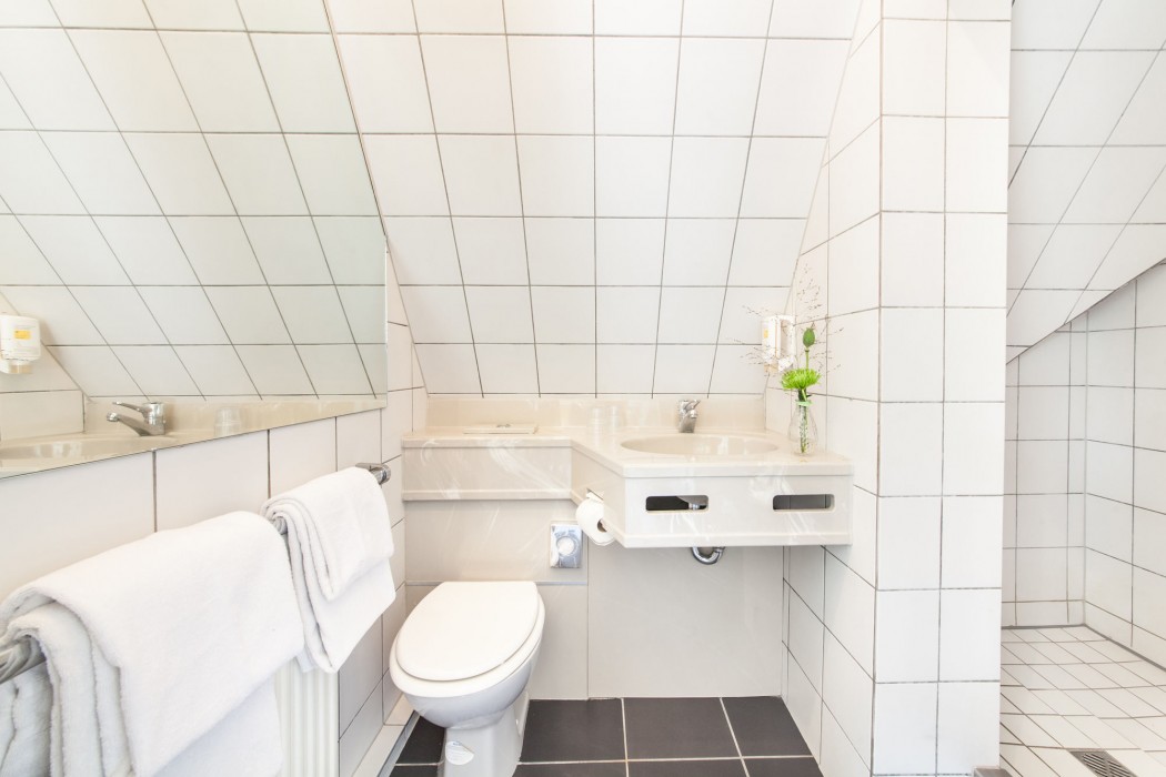 HOTEL VIKTORIA NEUSS 41/68