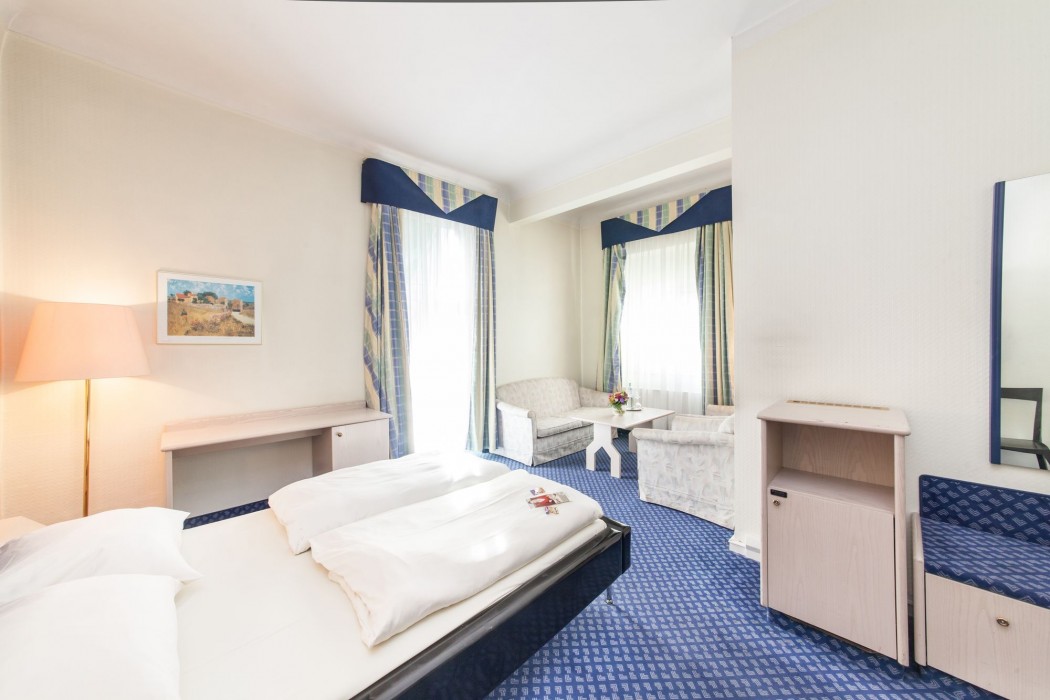 HOTEL VIKTORIA NEUSS 30/68