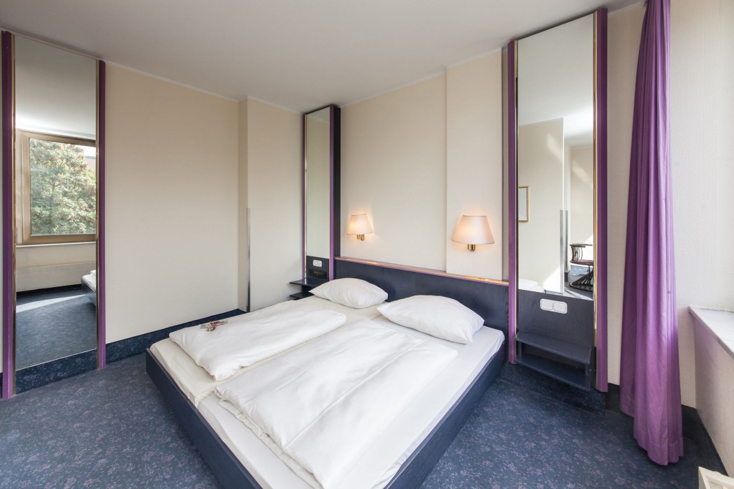 Hotel Mirage Neuss 26/78