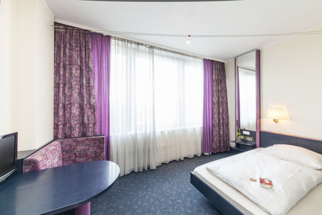 Hotel Mirage Neuss 51/78