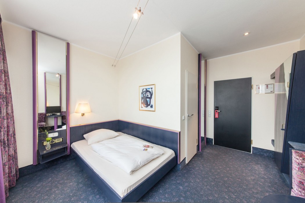 Hotel Mirage Neuss 31/78