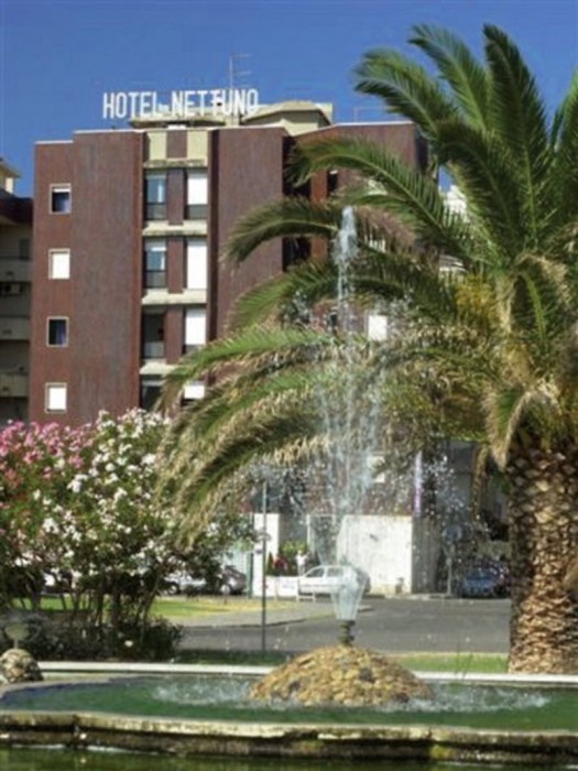 HOTEL NETTUNO SOVERATO 12/59