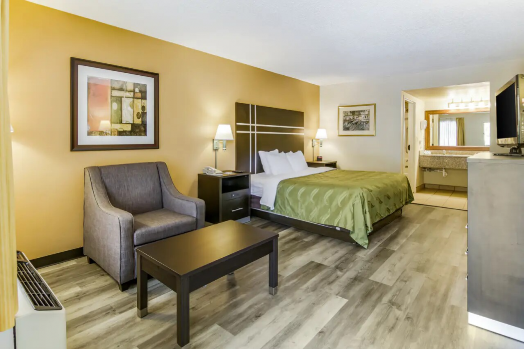 Quality Inn Stone Mountain GA 17/29