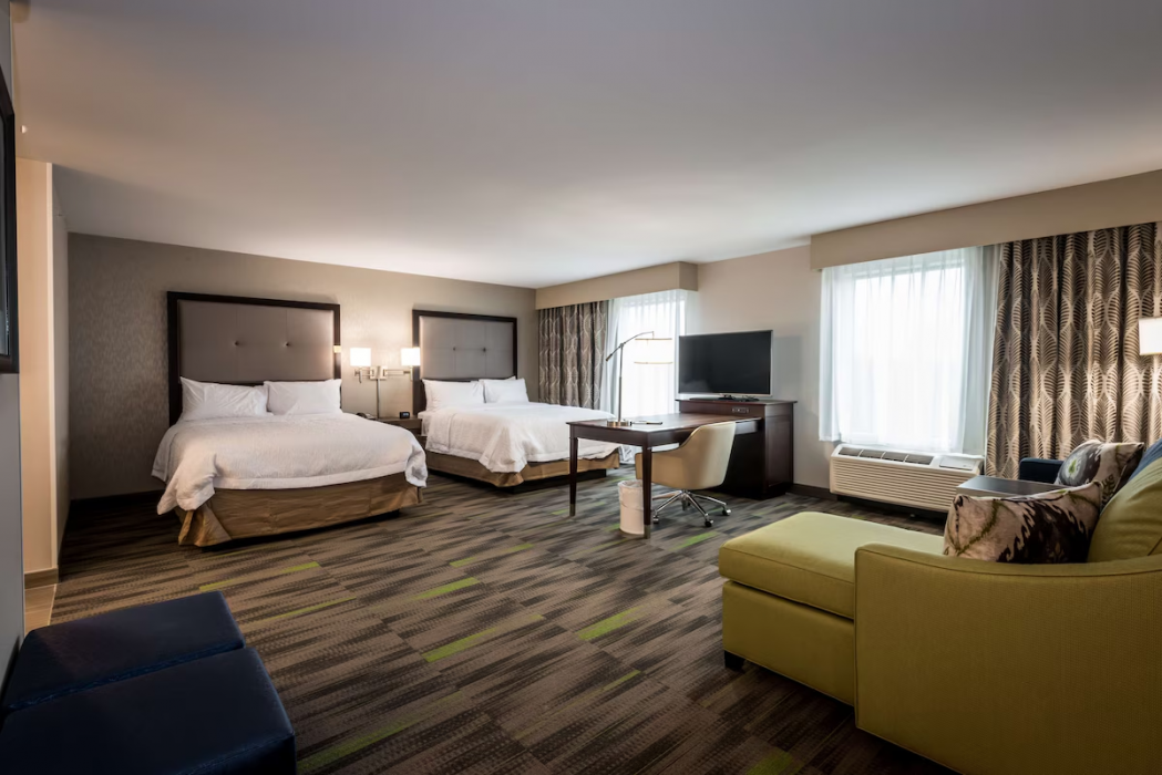 Hampton Inn and Suites Hammond 7/33