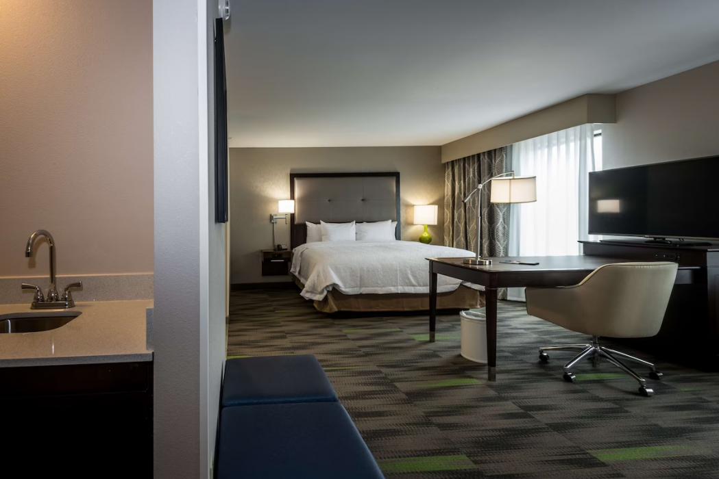 Hampton Inn and Suites Hammond 6/33