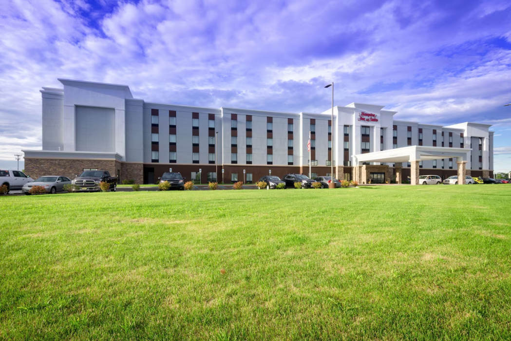 Hampton Inn and Suites Hammond 1/33