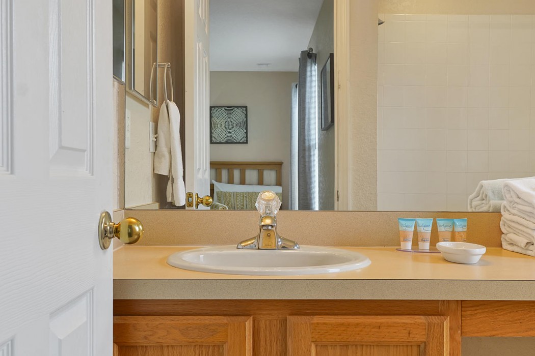 Regal Oaks Resort Vacation Townhomes by IDILIQ 14/89