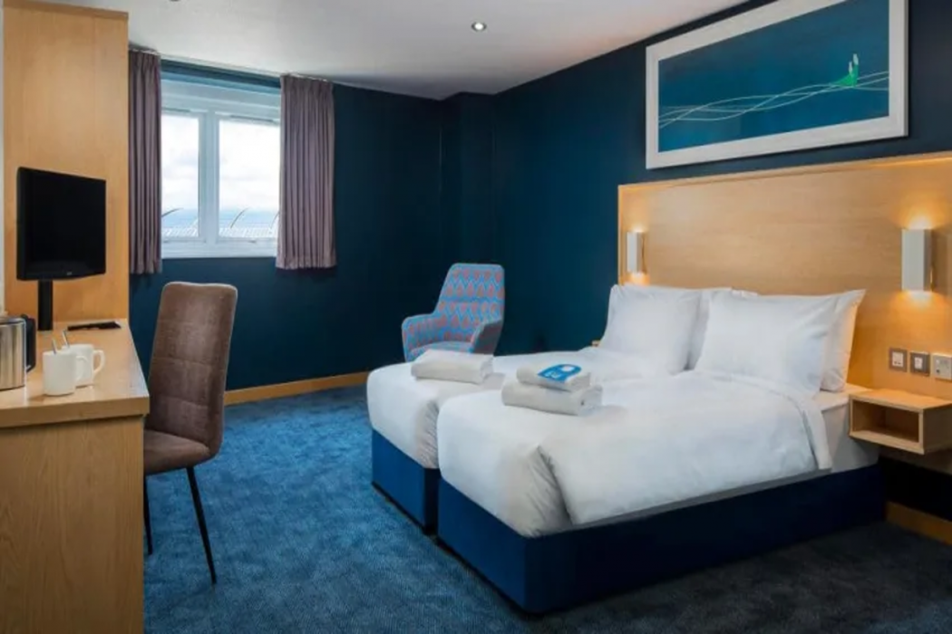 Travelodge Aberdeen Airport 8/25