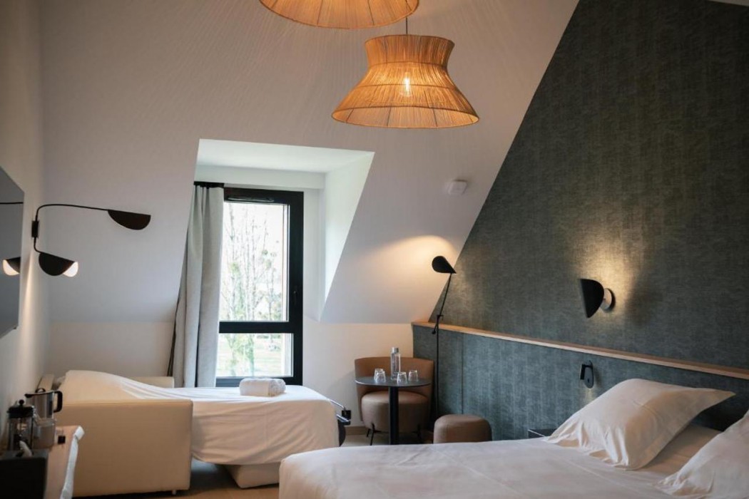 Auberge De La Caillere 6/39