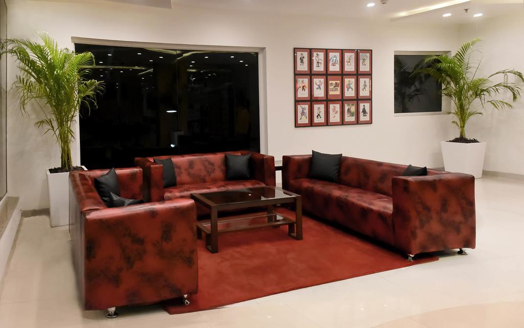 Mango Grove Hotel Chandigarh 10/62