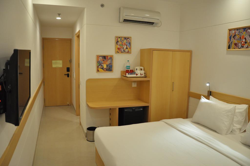 Mango Grove Hotel Chandigarh 16/62