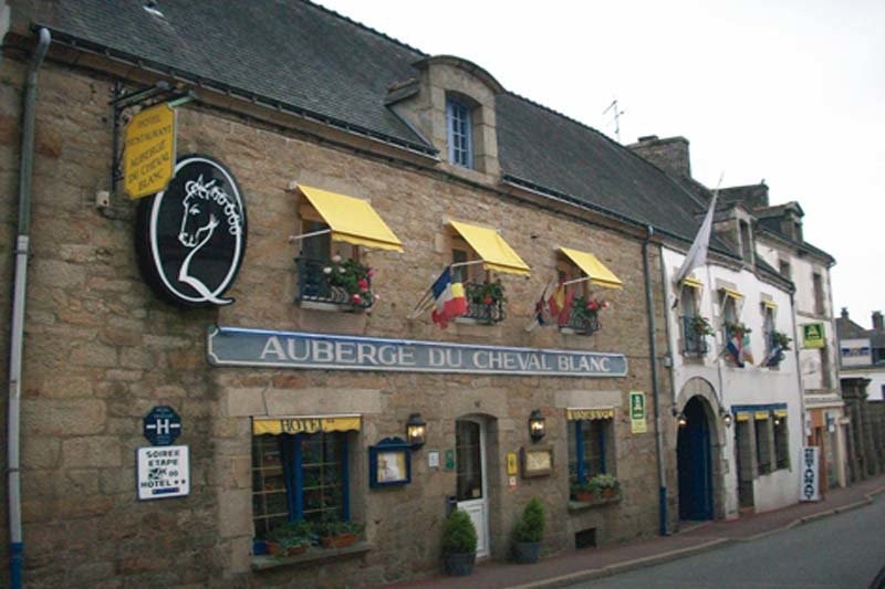 Auberge Du Cheval Blanc 1/19