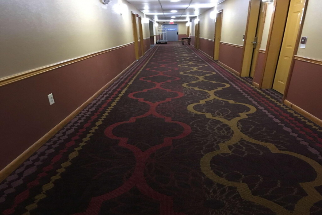 Red Roof Inn & Suites Clinton 4/37